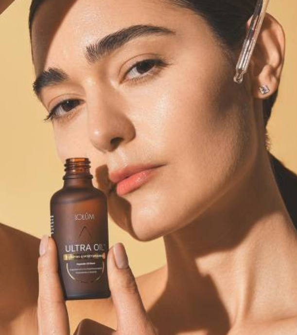 ULTRA OIL™ – Mélange d’huiles végétales à l’action repulpante et hydratante - 50 ml